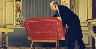 Pierre Switon jouant Robert-Houdin