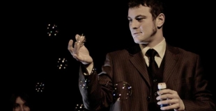 Magicien close up pour un dîner de fin d'année (75)